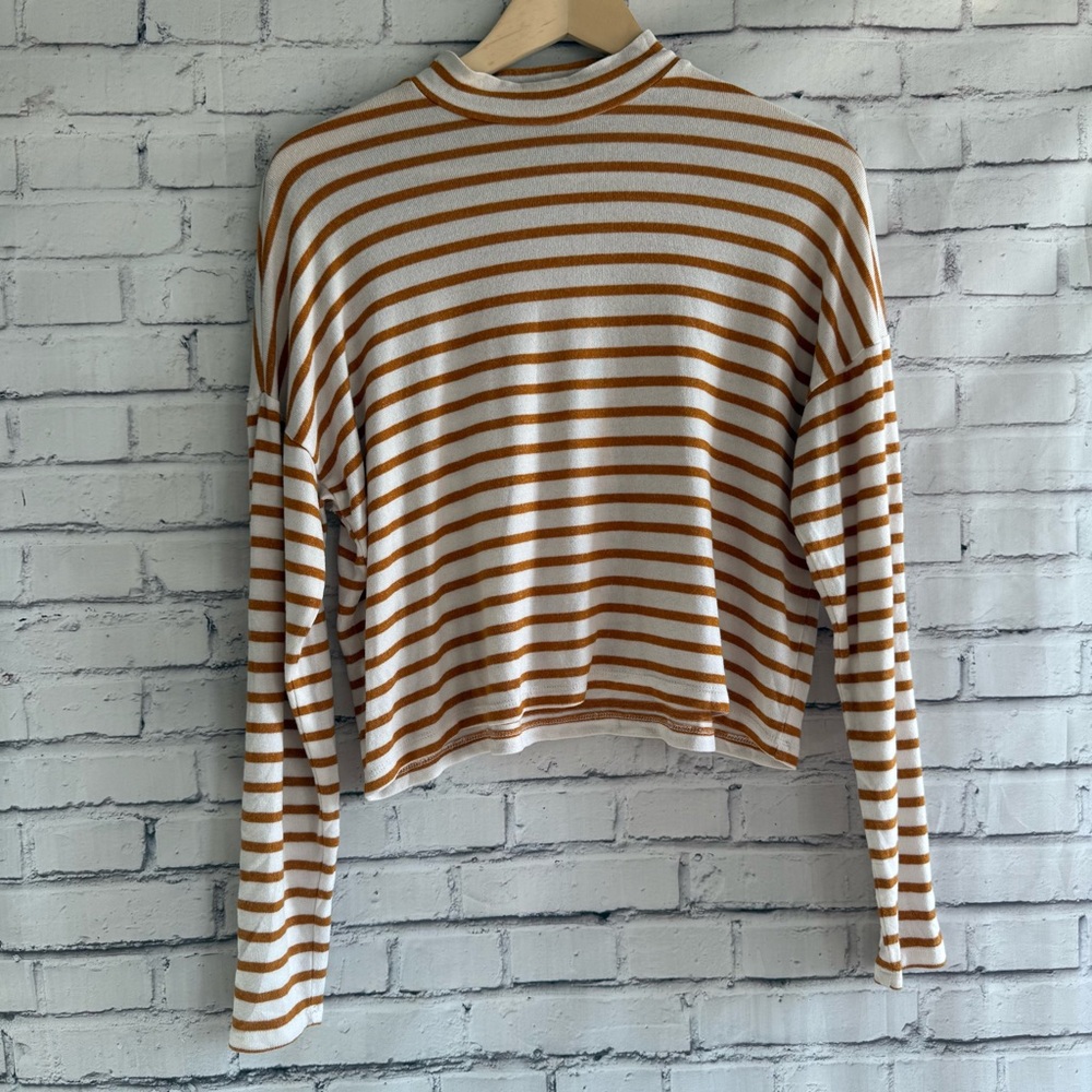 Forever 21 Brown and White Striped‎ Long Sleeve Top